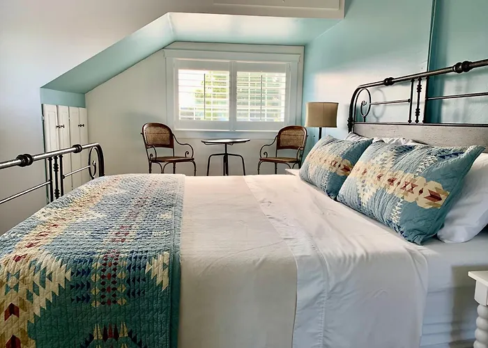 Dungeness Barn House Bed And Breakfast At Two Crows Farm